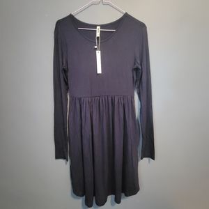 ❗CLOSET LIQUIDATION❗️NWT HiMONE Navy Blue Long Sleeve Dress With Pockets